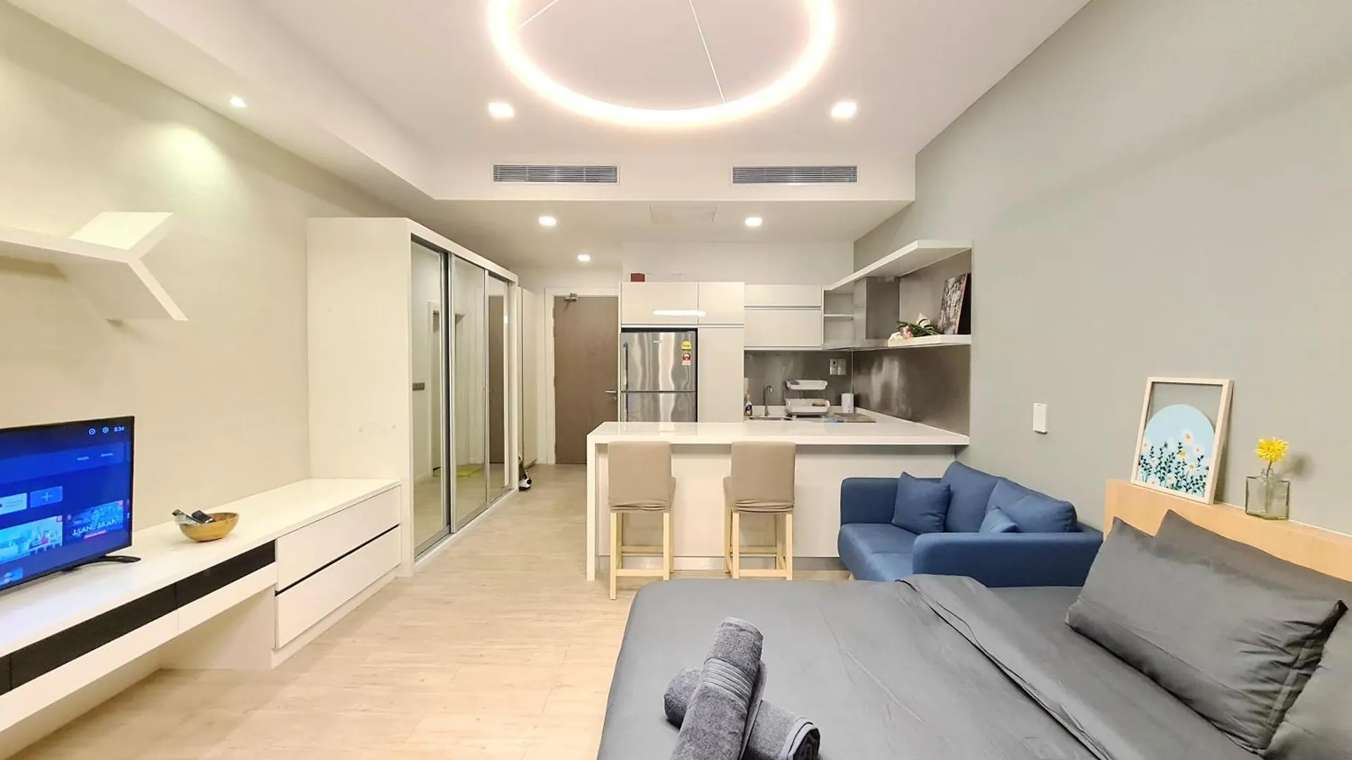 M City Service Suite 쿠알라룸푸르 5*,